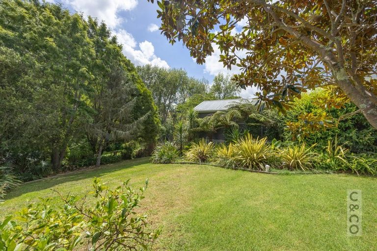 Photo of property in 11 Murray Way, Waimauku, 0812