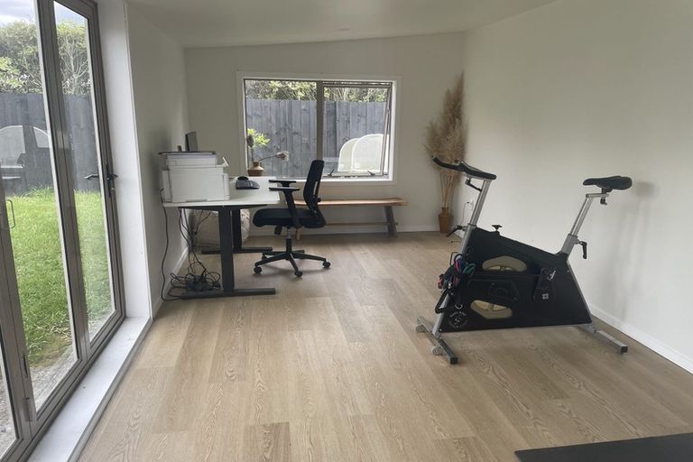 Photo of property in 11 Gerrand Place, Chedworth, Hamilton, 3210