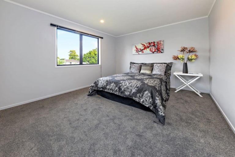 Photo of property in 4 Ririno Place, Manurewa, Auckland, 2102