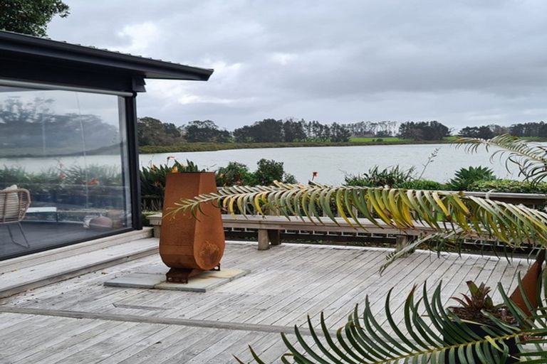 Photo of property in 2/203 Oakland Road, Karaka, Papakura, 2580