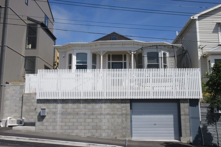 Photo of property in 10 Stanley Street, Berhampore, Wellington, 6023