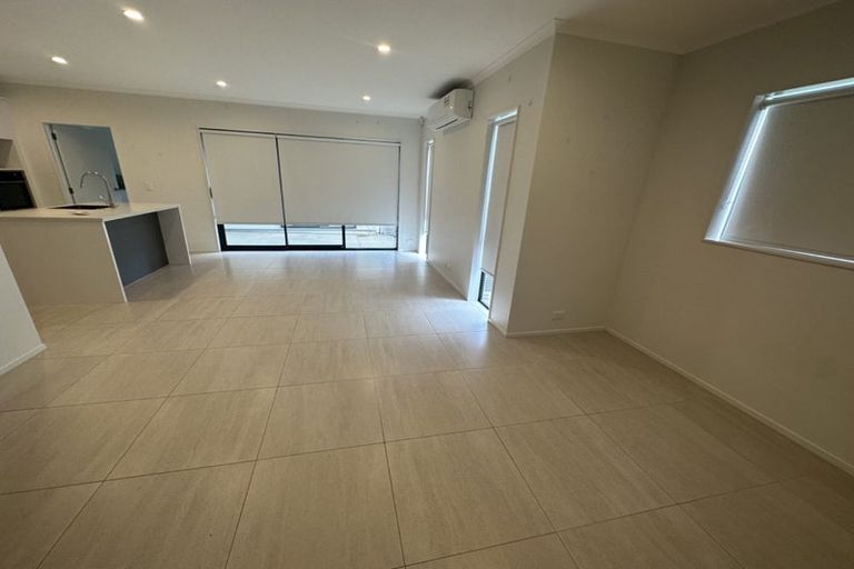 Photo of property in 18 Nganui Avenue, Takanini, 2112