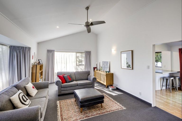 Photo of property in 10 Rush Place, Havelock North, 4130