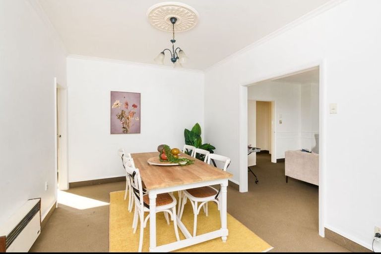 Photo of property in 53 Manson Street, Terrace End, Palmerston North, 4410