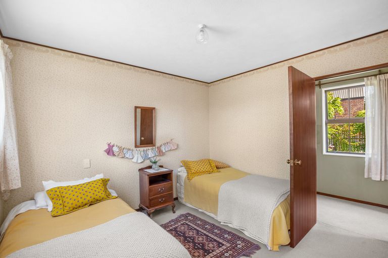 Photo of property in 77 Newcastle Street, Clyde, 9330