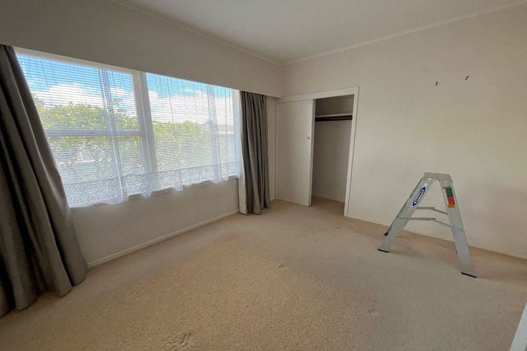 Photo of property in 1/2 Eban Avenue, Hillcrest, Auckland, 0627