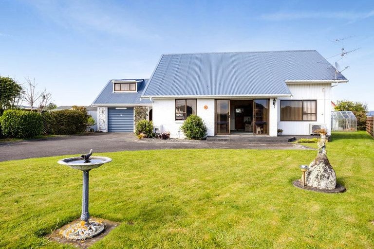 Photo of property in 15 Green Lane, Hawera, 4610