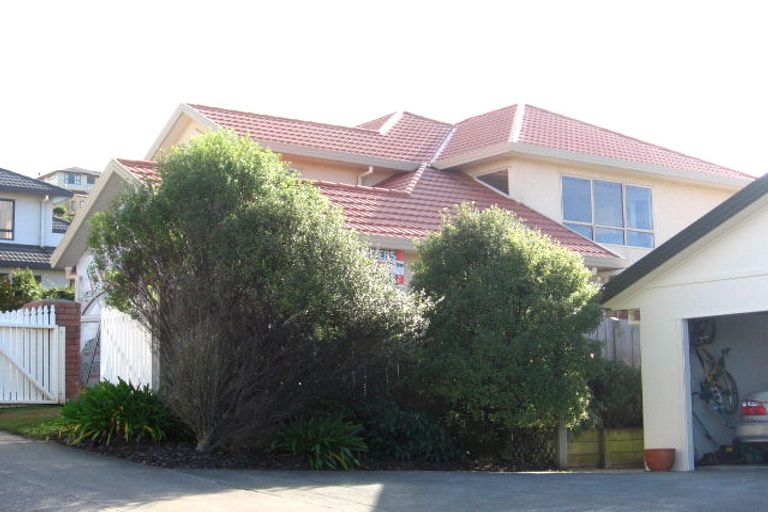 Photo of property in 3 Radstock Grove, Churton Park, Wellington, 6037