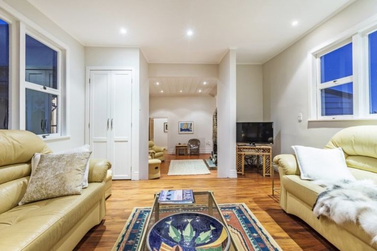 Photo of property in 159 Victoria Road, Devonport, Auckland, 0624