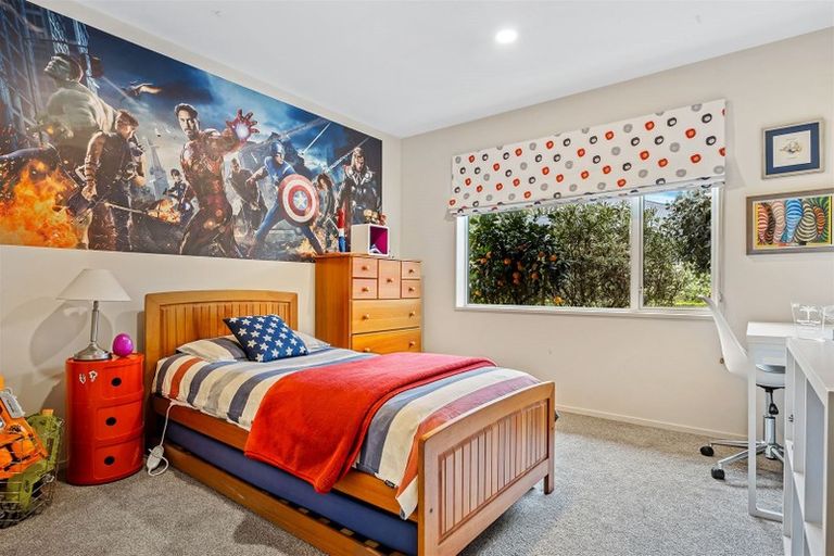 Photo of property in 17 Riverwood Boulevard, Redwood, Christchurch, 8051