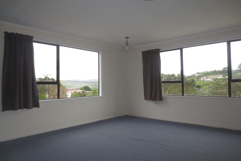 Photo of property in 60 Beazley Avenue, Paparangi, Wellington, 6037