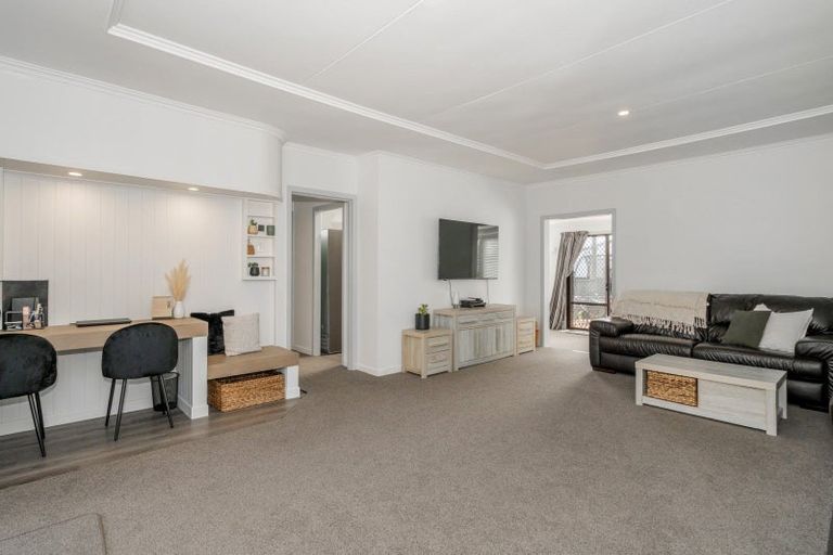 Photo of property in 15 Mayfair Close, Whitianga, 3510