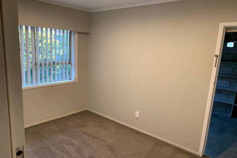 Photo of property in 1/149 Gossamer Drive, Pakuranga Heights, Auckland, 2010