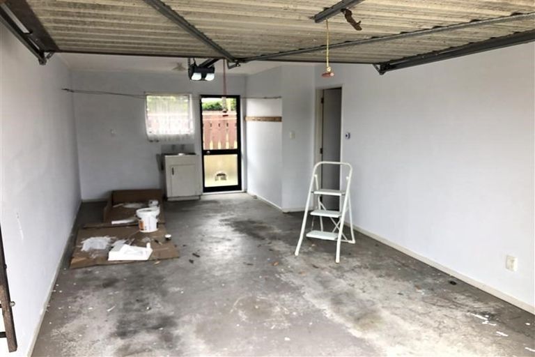 Photo of property in 1 Plympton Street, Brooklands, New Plymouth, 4310