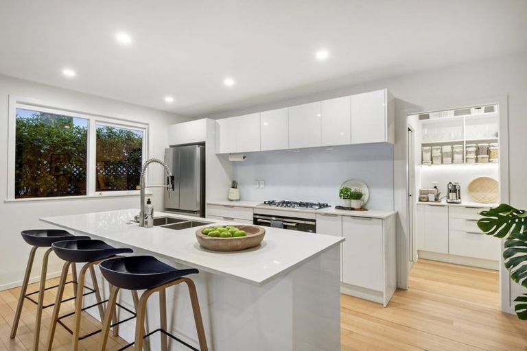 Photo of property in 38 Lancaster Road, Beach Haven, Auckland, 0626