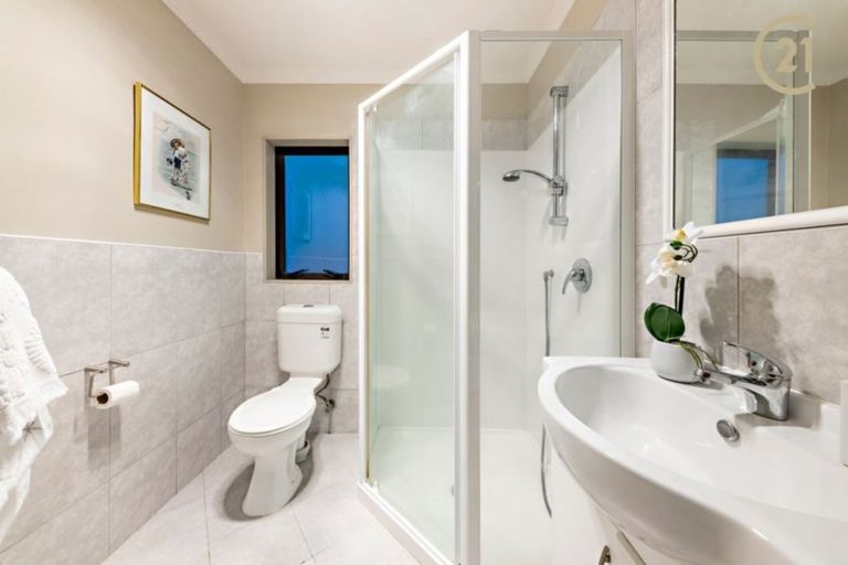 Photo of property in 147 Keri Vista Rise, Papakura, 2110