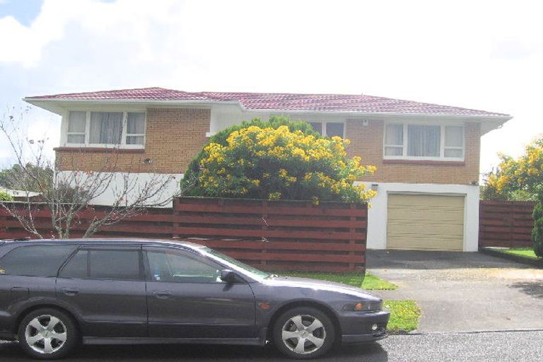 Photo of property in 27 The Crest, Sunnyhills, Auckland, 2010