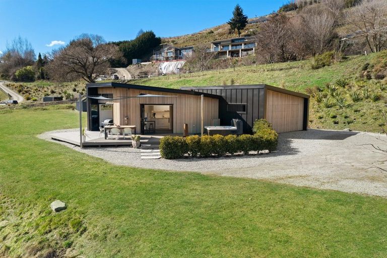 Photo of property in 362 Tucker Beach Road, Queenstown Hill, Queenstown, 9371