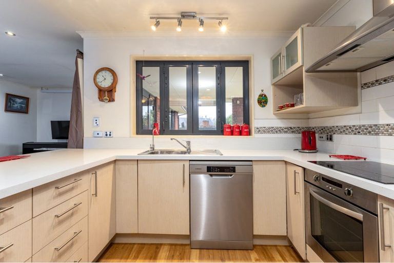 Photo of property in 34 Tancred Street, Geraldine, 7930