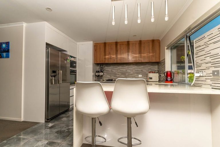 Photo of property in 6 Orona Way, Papatoetoe, Auckland, 2025