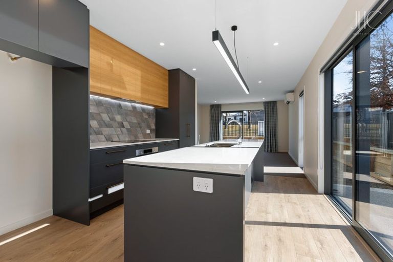 Photo of property in 28 Woods Crescent, Cromwell, 9310