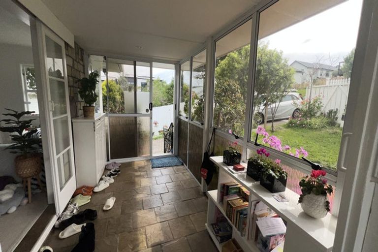 Photo of property in 59 Bond Crescent, Forrest Hill, Auckland, 0620