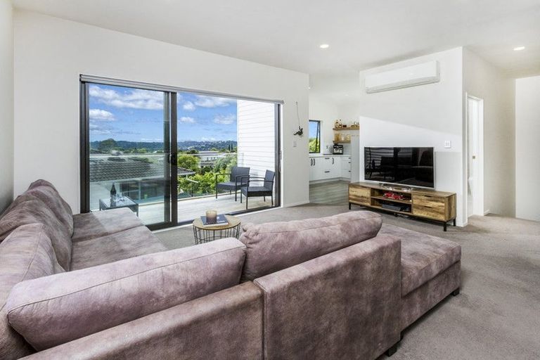 Photo of property in 35b Seon Place, Birkdale, Auckland, 0626