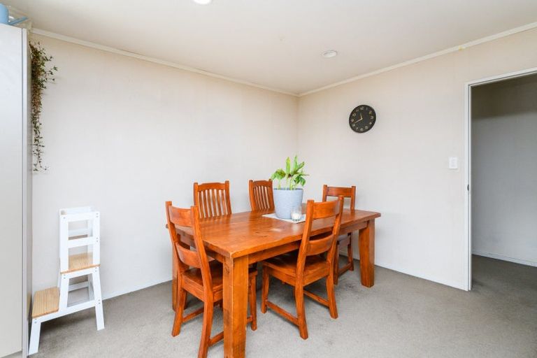 Photo of property in 21 Cleveland Heights, Kelvin Grove, Palmerston North, 4414
