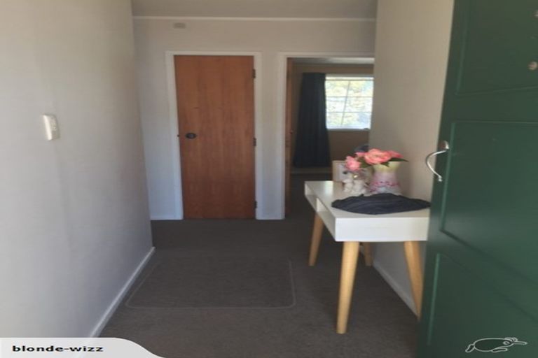 Photo of property in 9 Denarius Lane, Glendene, Auckland, 0602