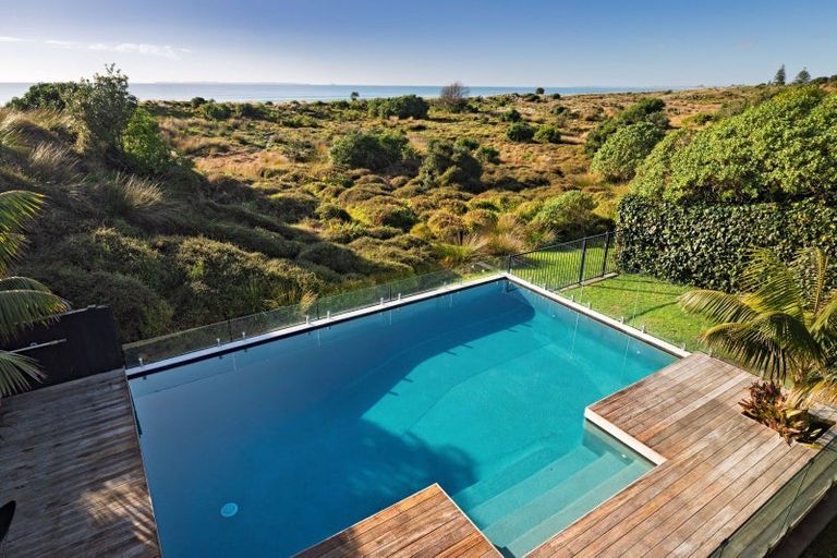 Photo of property in 3/201 Oceanbeach Road, Mount Maunganui, 3116