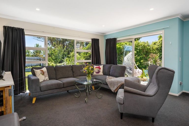 Photo of property in 18 Te Harawira Street, Otaki, 5512