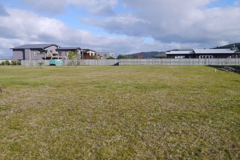 Photo of property in 3 Okaia Drive, Kinloch, Taupo, 3377