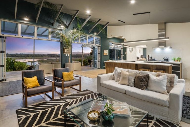 Photo of property in 38 Tanners Point Road, Tanners Point, Katikati, 3177