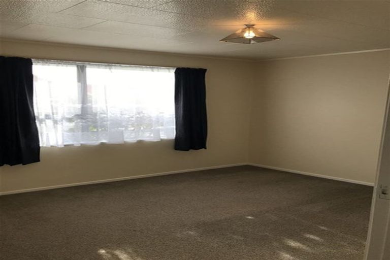 Photo of property in 5 Mataura Place, Clover Park, Auckland, 2019