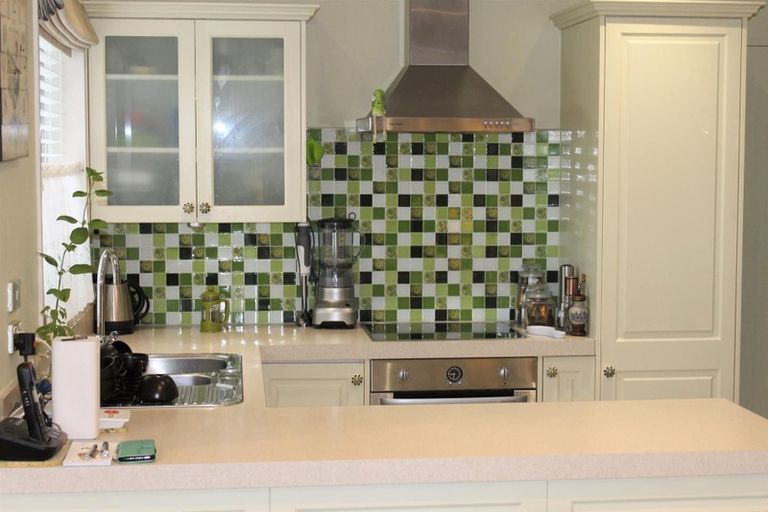 Photo of property in Yaldhurst Courts, 1/372 Yaldhurst Road, Russley, Christchurch, 8042