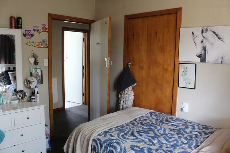 Photo of property in 8 Lennox Street, Winchester, 7985