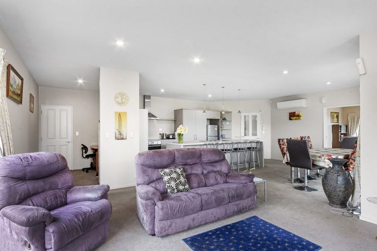 Photo of property in 10 Greenan Place, Doyleston, 7683