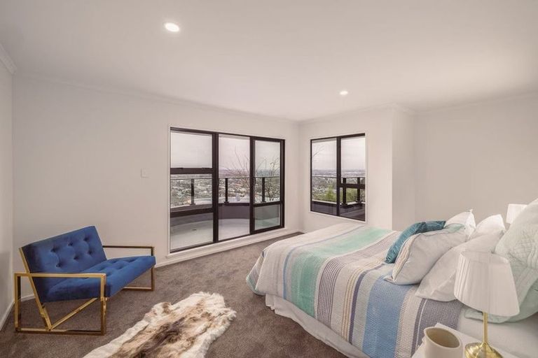 Photo of property in 13 Lookaway Place, Huntsbury, Christchurch, 8022