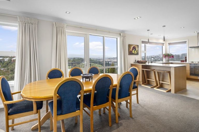 Photo of property in 7 Mertoun Terrace, Highbury, Wellington, 6012