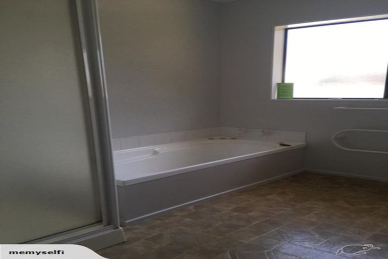 Photo of property in 9a Mistral Place, Paraparaumu Beach, Paraparaumu, 5032