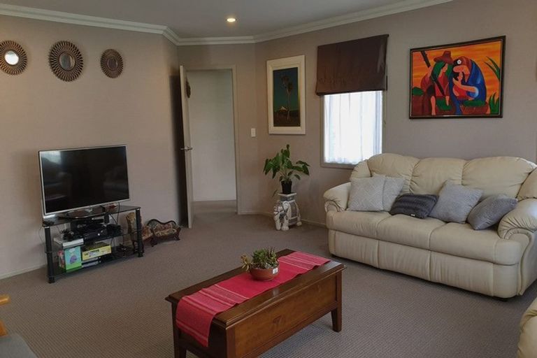 Photo of property in 13 Craig Street, Stratford, 4332