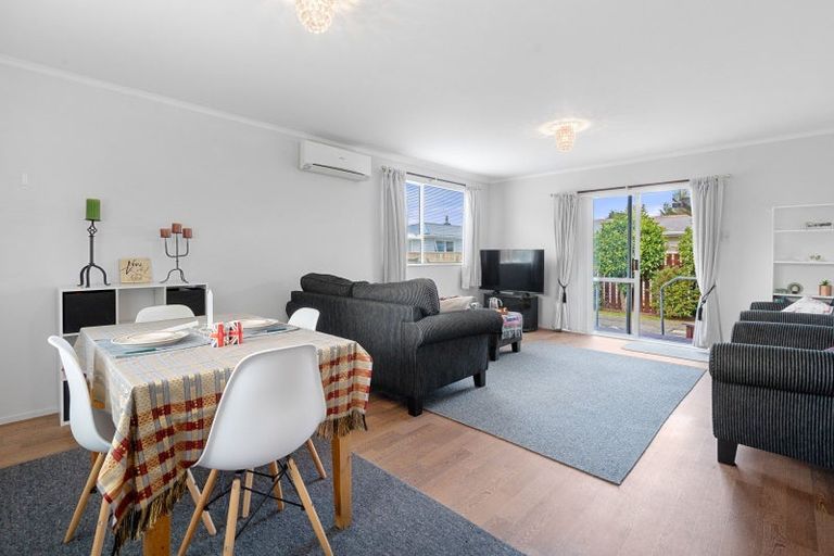 Photo of property in 90b Brandon Street, Featherston, 5710