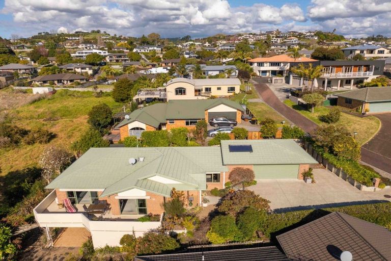 Photo of property in 39 Bayvista Close, Welcome Bay, Tauranga, 3112