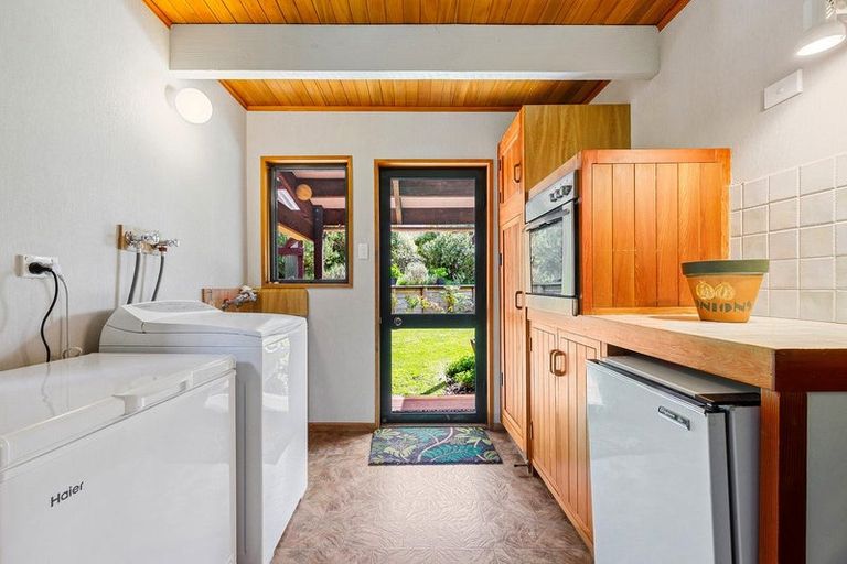 Photo of property in 24 Bayview Place, Cass Bay, Lyttelton, 8082