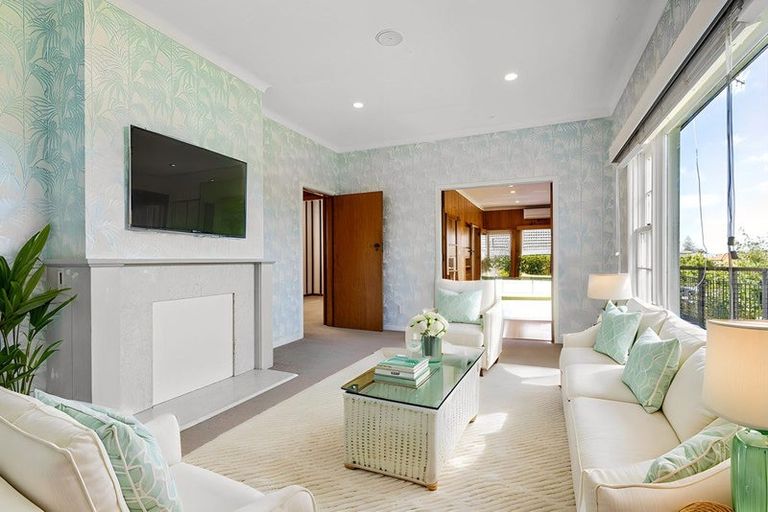 Photo of property in 57 Parkhill Road, Mellons Bay, Auckland, 2014