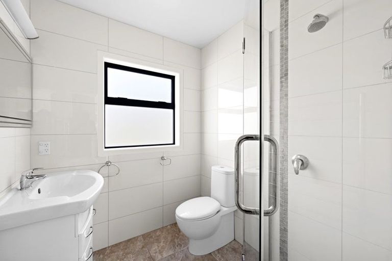 Photo of property in 12 Lydiard Place, Chartwell, Hamilton, 3210