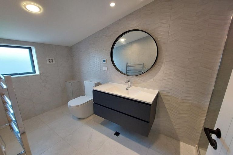 Photo of property in 3 Matau Way, Hauraki, Auckland, 0622