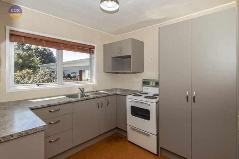 Photo of property in 19 Guildford Street, Tamatea, Napier, 4112