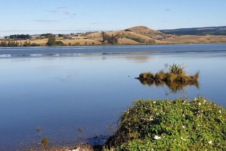 Photo of property in 17 Mallard Drive, Waihola, Milton, 9073