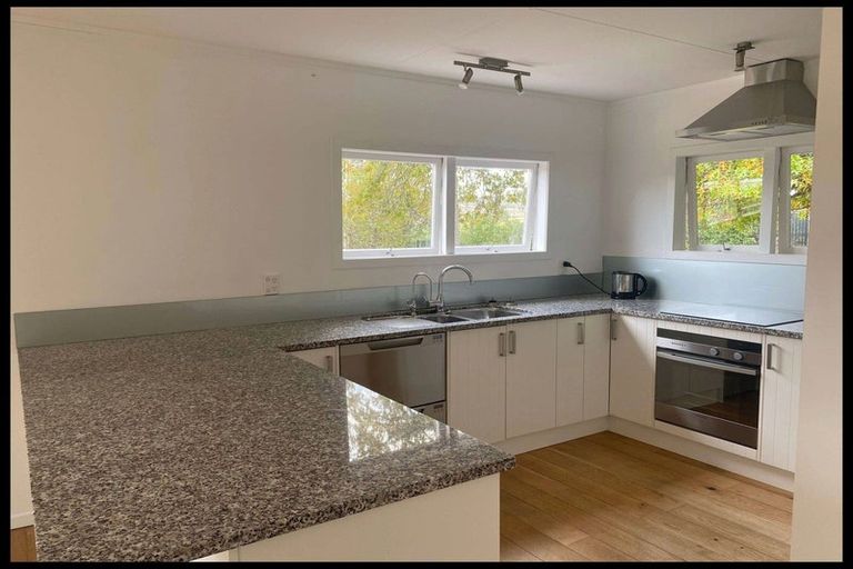 Photo of property in 16 Hull Road, Waitoki, Kaukapakapa, 0871